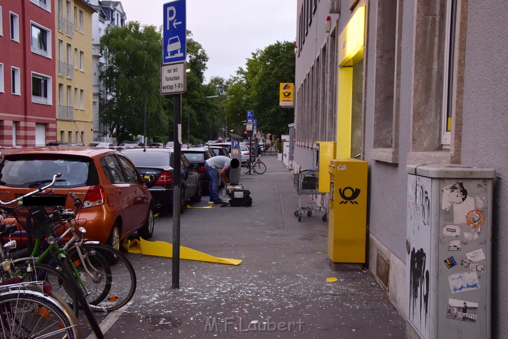 Geldautomat gesprengt Koeln Lindenthal Geibelstr P073.JPG - Miklos Laubert